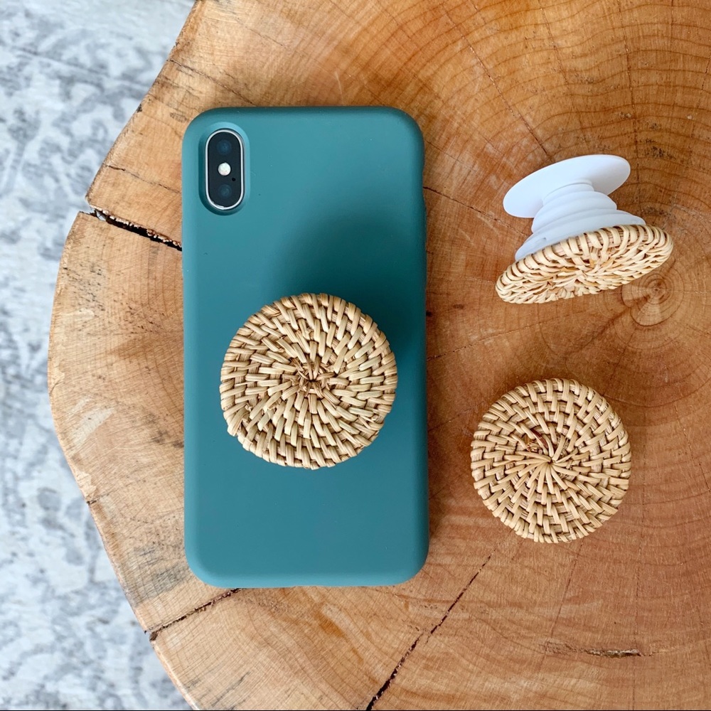 Rattan Phone Grip